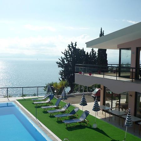 Karina Hotel Benitses  Exterior foto