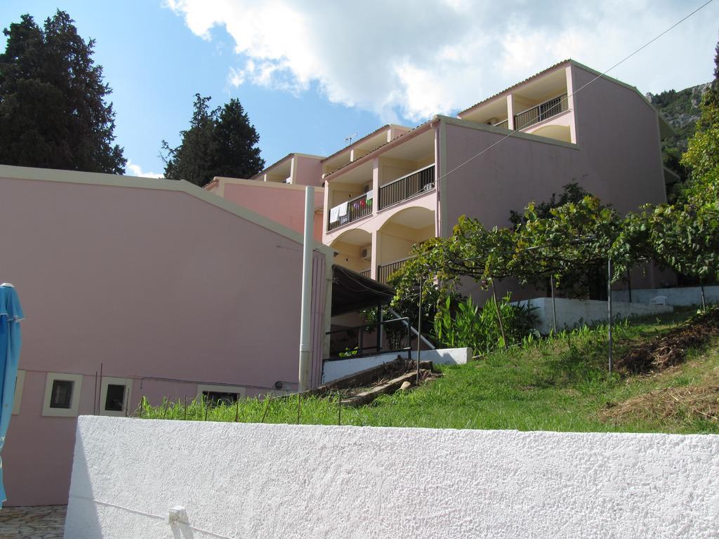 Karina Hotel Benitses  Exterior foto