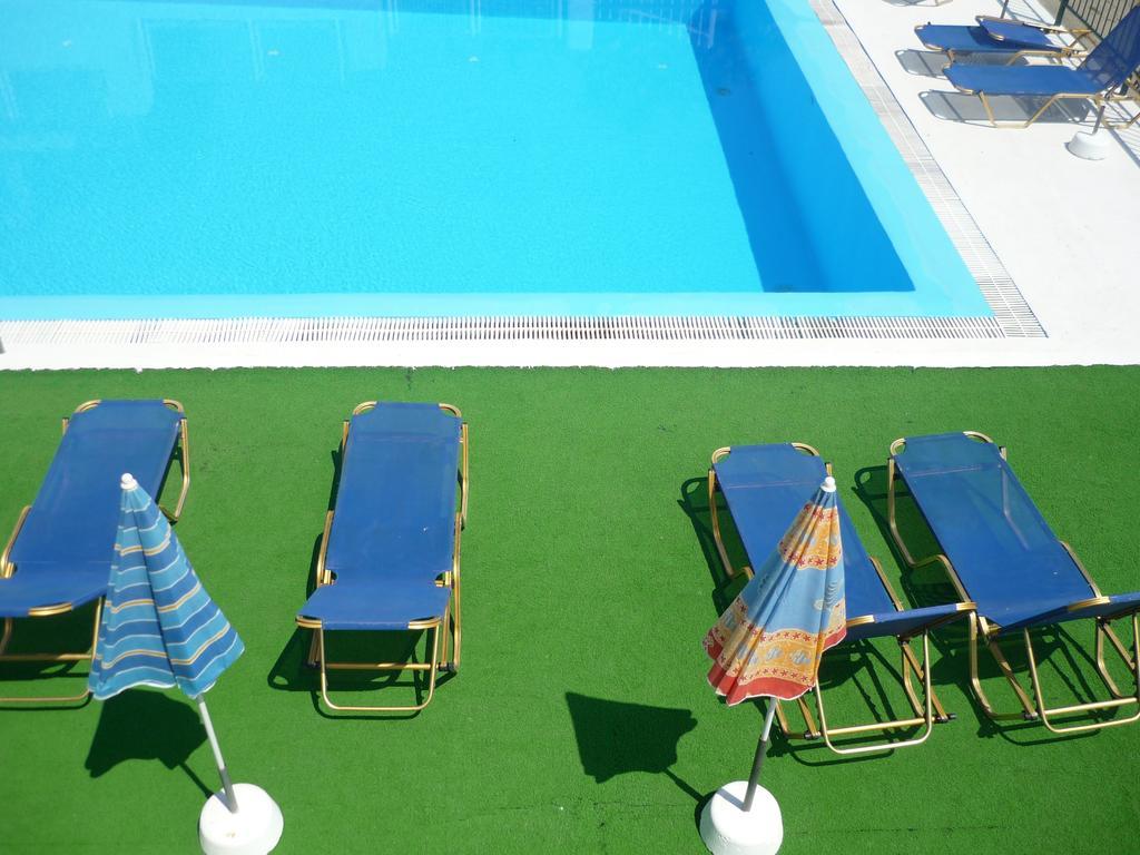 Karina Hotel Benitses  Exterior foto
