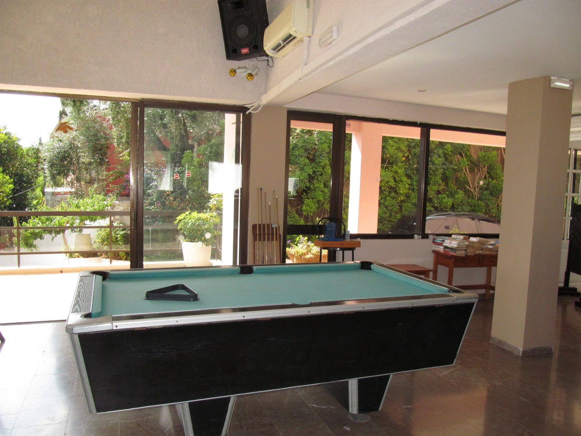 Karina Hotel Benitses  Exterior foto