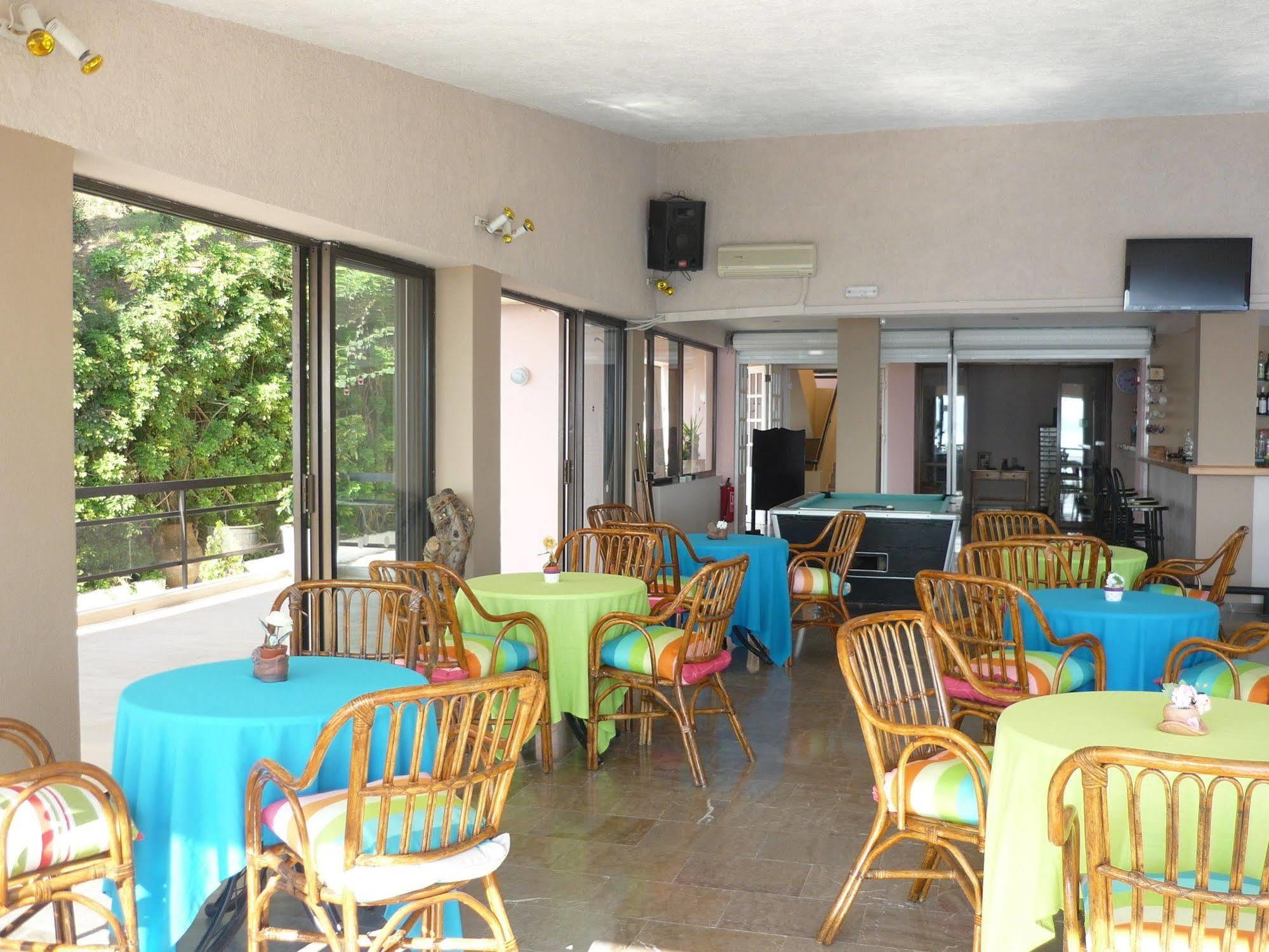 Karina Hotel Benitses  Exterior foto